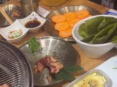-青瓦餐厅·生鱼片·韩园烤肉(西塔店)