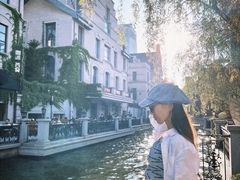 -东港音乐喷泉广场