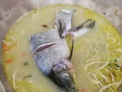 -姚记抚仙湖野生菌石锅鱼庄