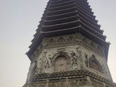 -玲珑塔公园