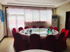 包厢-宾朋海鲜特色美食餐厅·纯手工鲅鱼水饺(兴海路店)