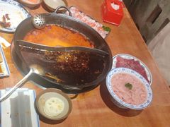 -周小明火锅(黑金冠社区店)