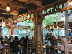 大堂-Tangled Tree Tavern 老藤树食栈