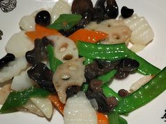 -江渔儿酸菜鱼(万科东荟城店)