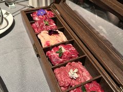 -左庭右院鲜牛肉火锅黑金店(陆家嘴中心店)