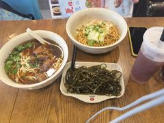 -李先生牛肉面大王(上海站南广场店)