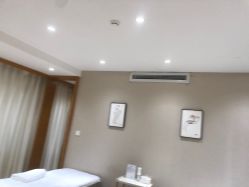 -HEYAN荷妍专业脱毛连锁机构