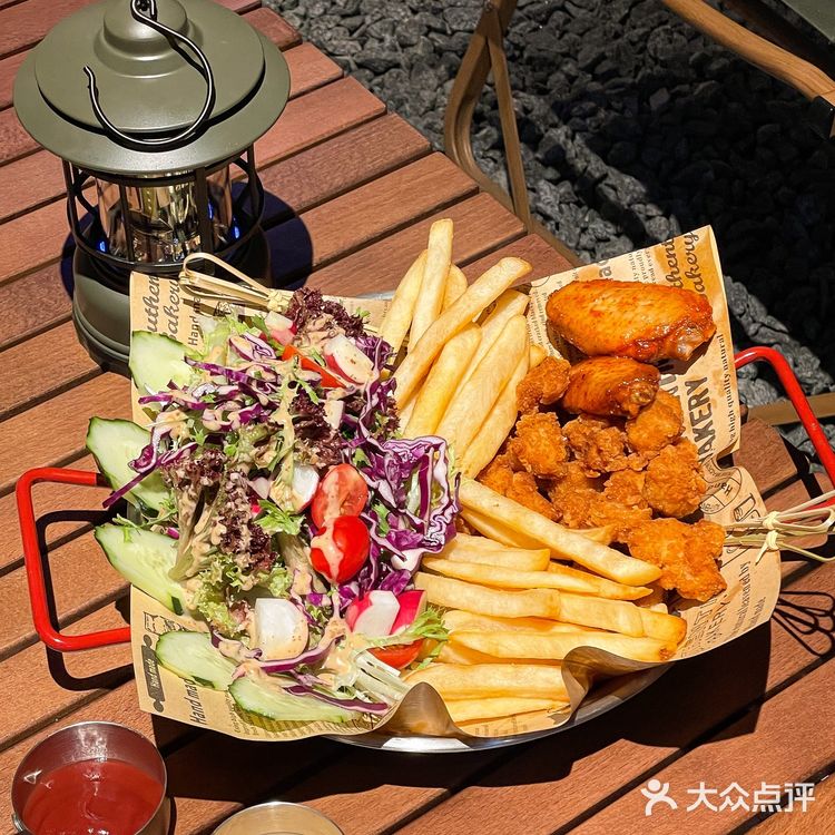 东莞这么好拍的露营风️咖啡店！不天理难容！