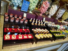 -大中华希尔顿酒店-念自助餐·嗨啤·小龙虾