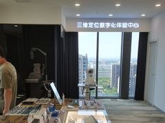 -三目眼镜·蔡司视觉合作店(青浦宝龙店)