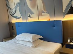 -丽辰酒店(深圳翻身地铁站店)