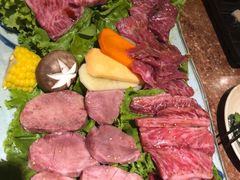-炼火烤肉店