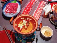 -小董哥烤串·爆汁大油边(故宫店)