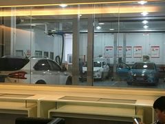 -弘仁宝佳比亚迪4S店(宝山旗舰店)