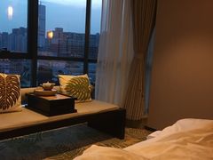 -深圳罗湖东门步行街亚朵X酒店