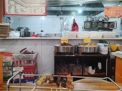 -哈尔滨小酒馆·鲜肉现穿自助烧烤(康新花园店)