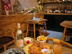 -Common Table · Brunch & Coffee