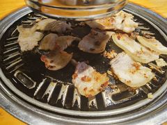 精品牛五花-唯成•韩国炭火烤肉 유성고기