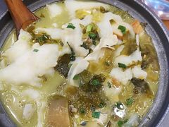 -周鱼小馆石锅酸菜鱼(活力汇店)