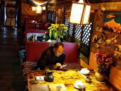 -藏地尼西黑陶餐馆.藏餐.酒馆