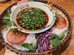 -老滇山寨•云南特色菜•地方菜•民族风情歌舞表演(金碧店)