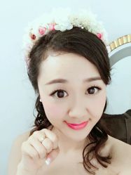 -现代经典婚纱摄影