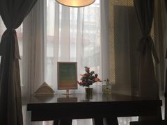 靠窗位-吃饼人西餐(南开店)