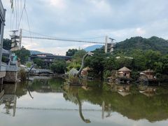 -客天下恐龙水晶玻璃桥