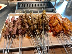 -绿地三只羊羊肉串(万科店)