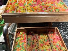 -釜御山海鲜烤肉火锅自助(新城市中心店)