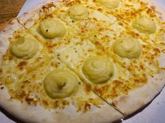 芝士榴莲披萨-LYFATTI 莱芙缇(赣水路店)