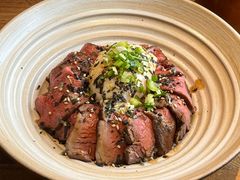 和牛温泉蛋京葱波奇饭-J's Cafe Lab