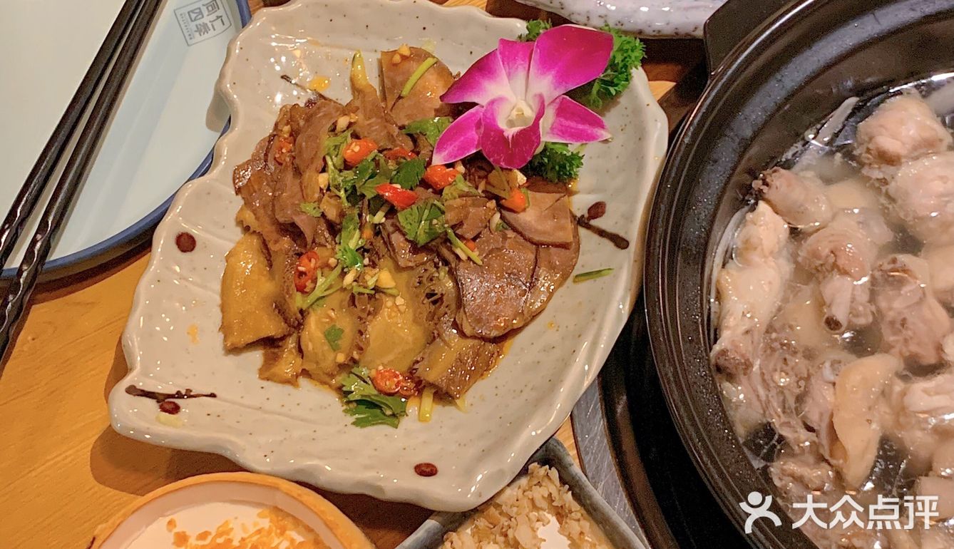同仁四季，正宗椰子鸡