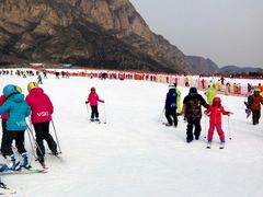 -石京龙滑雪场-停车场