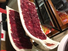 -左庭右院鲜牛肉火锅(金山万达店)