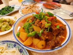 新疆大盘鸡-维吾尔餐厅(宜山路店)