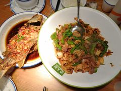 -费大厨辣椒炒肉(万家丽一店)