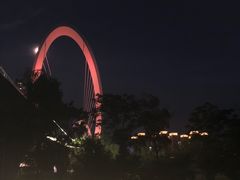 -南京眼步行桥
