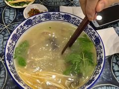 -桥香园云南过桥米线(金马碧鸡店)