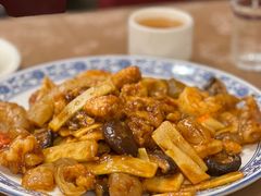 八珍豆腐煲-金牌餐厅·天津菜·八珍豆腐·老爆三(瓷房子店)