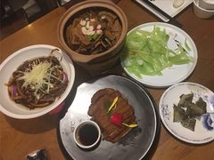 -吴越荣记苏州菜·松鼠桂鱼100%活鱼现做(斜塘老街店)