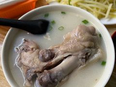 -雷祖芳老妈蹄花店