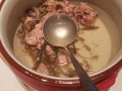 山泉水土猪肉汤-老湘亲·品鉴湘菜(蔡塘爱琴海店)