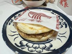 -秦香陕西食府(华贸天地店)