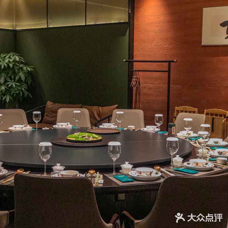 深圳请客王炸！渔家村湘菜馆鲜到破防！