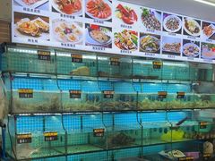 -覃记海鲜美食餐厅