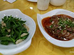 穿心莲拌桃仁&nbsp;白切羊头肉-新疆巴州金丝特餐厅(大钟寺店)