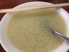 小米粥-宝瑞门钉肉饼店