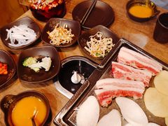 -香猪坊韩国烤肉专属门店(魏公村店)