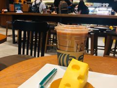 -星巴克(西安曲江银泰店)